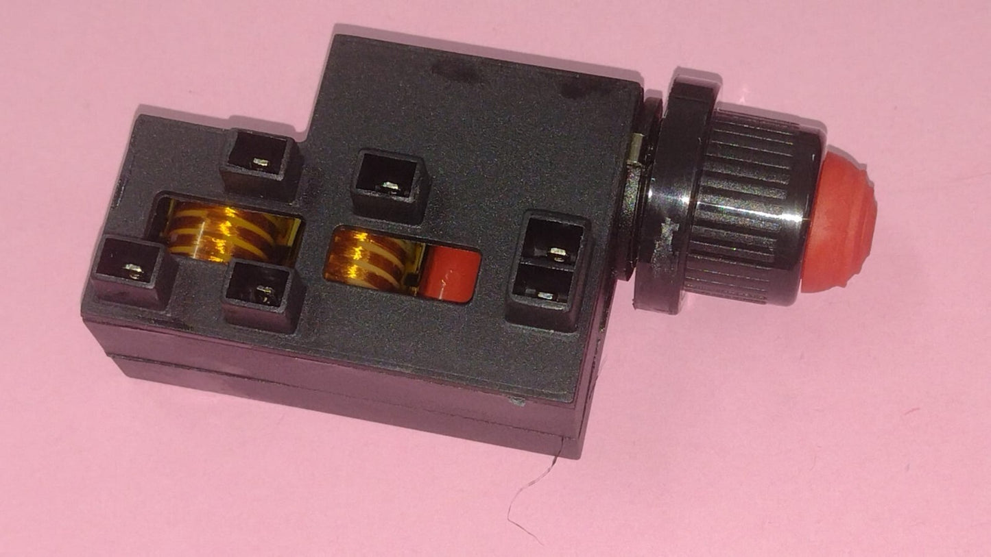 GENERATORE ELETTRONICO CON PORTABATTERIA INTEGRATO e PULSANTE ROSSO 4 FUOCHI