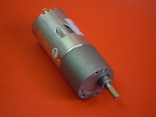 MOTORIDUTTORE 12VDC 3,7Rpm 15KgF/Cm MAGNETI PERMANENTI *