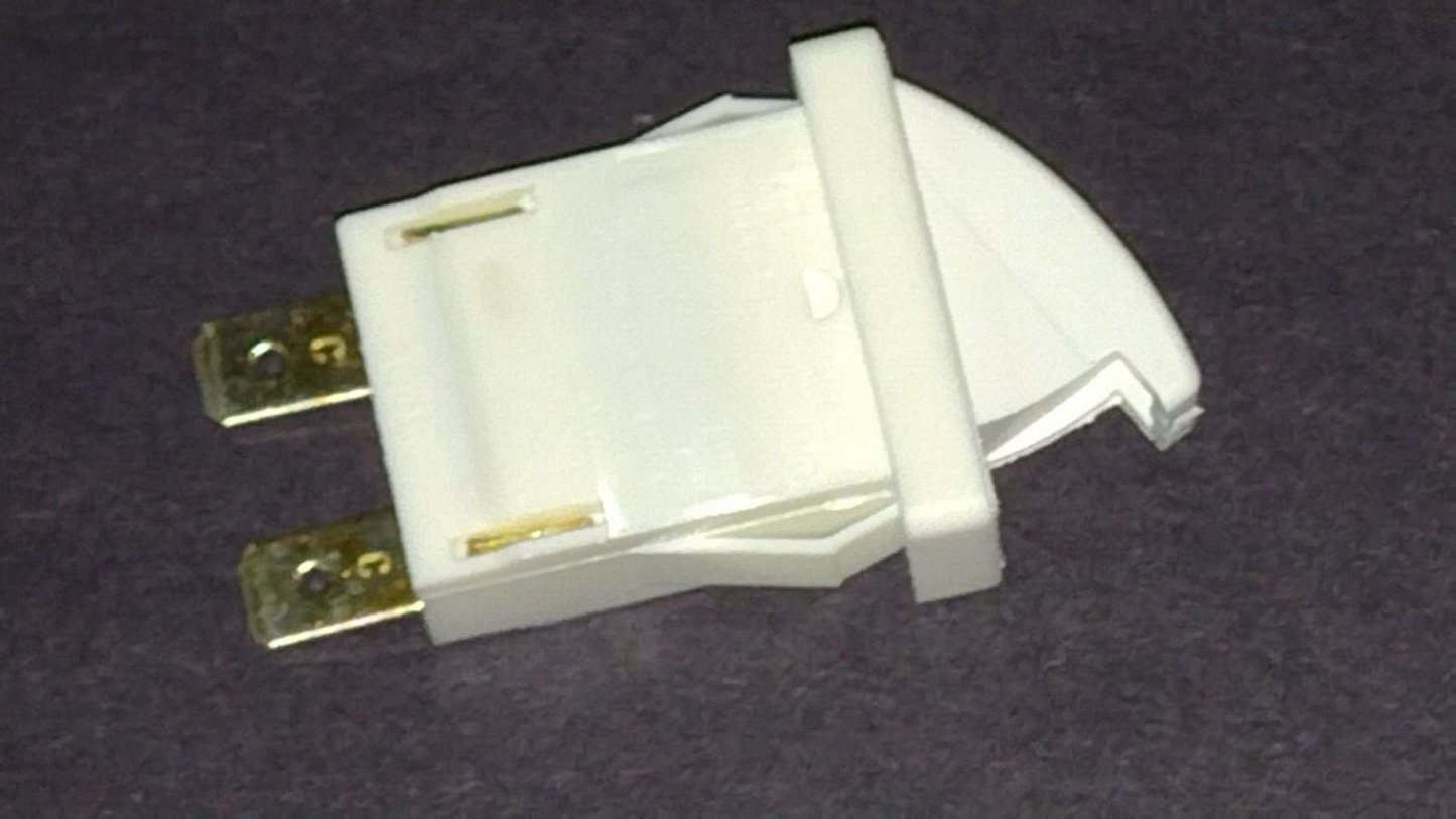 MICROINTERRUTTORE ARCOLECTRIC C3006C CODICE: 1803010