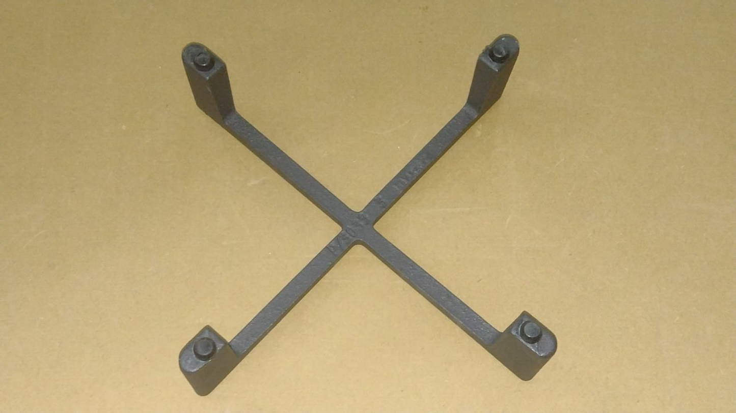FOSTER GRIGLIA IN GHISA 22,5x22,5cm BASE(superiore 22x22cm) ALTEZZA 5cm 9601729