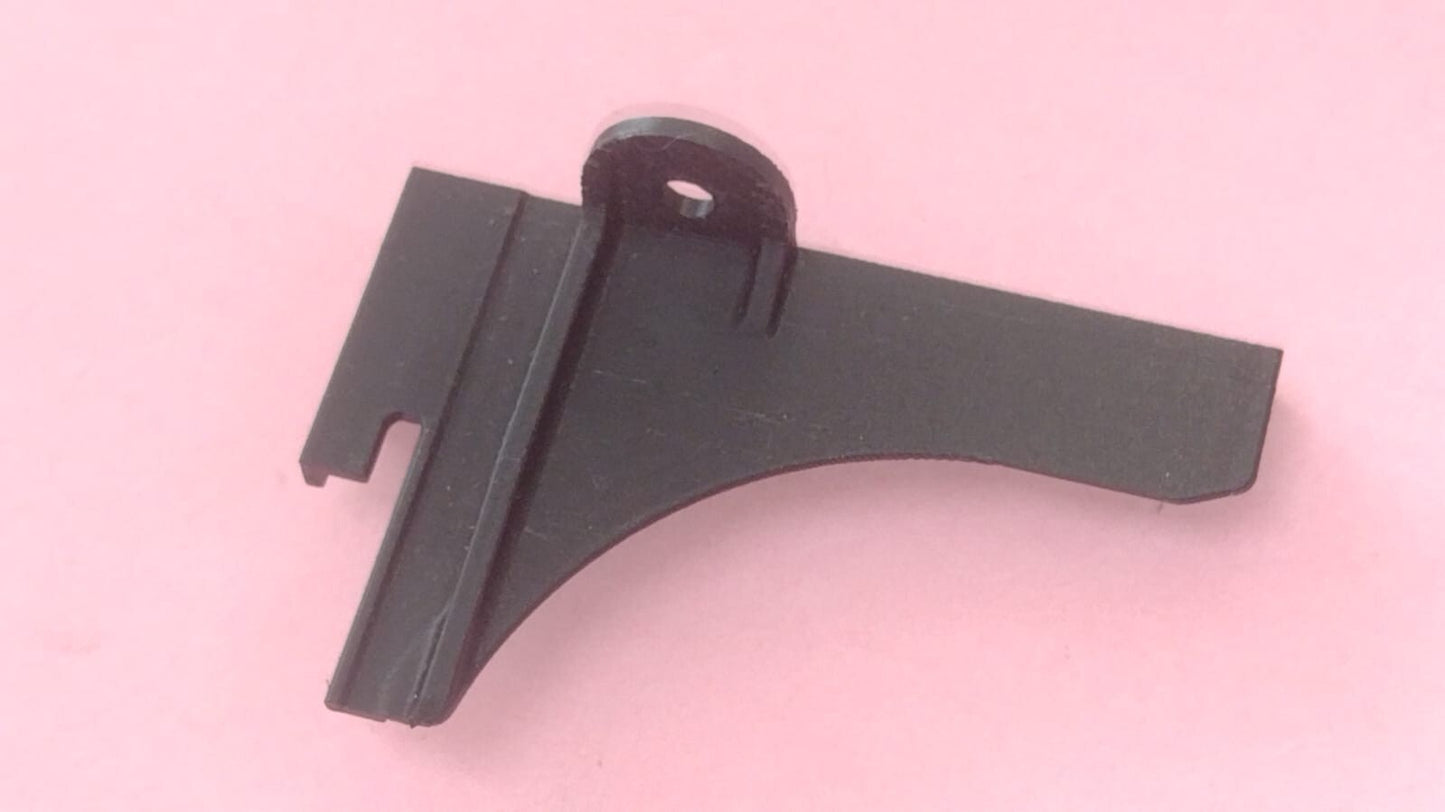 ARISTON INDESIT ANGOLARE FISSAGGIO SX LAVASTOVIGLIE C00260213