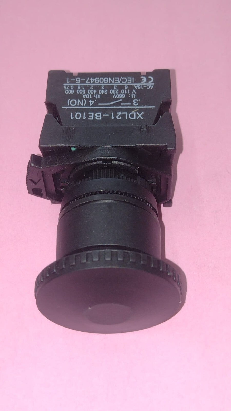 PULSANTE A RILASCIO NERO Ø 40mm
