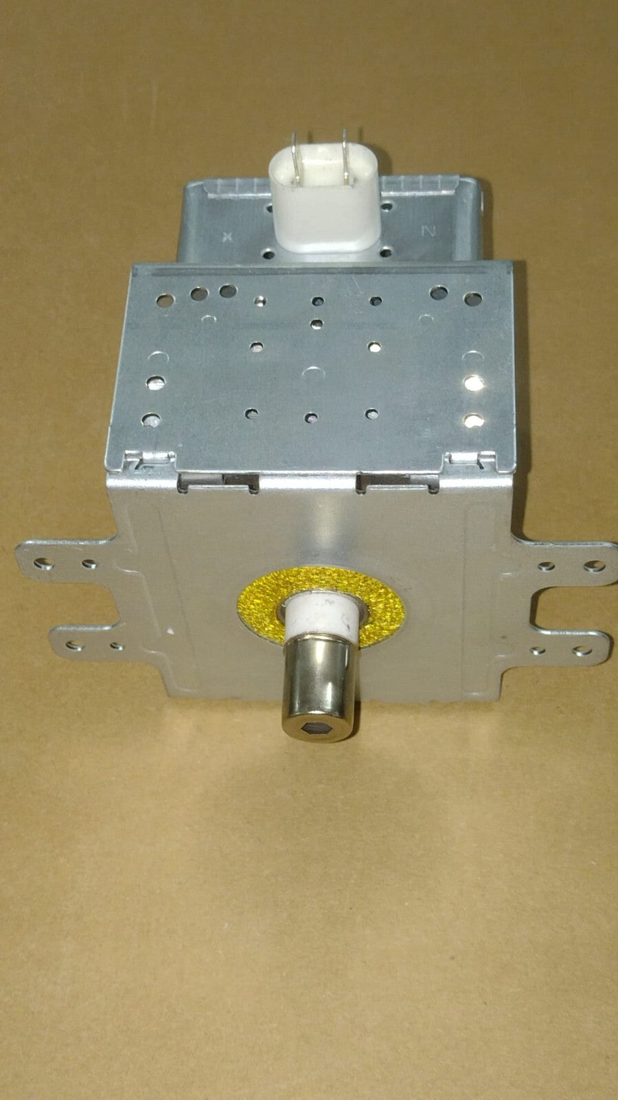 MAGNETRON PER MICROONDE 2M167B-M10E 850W D239004 Whirlpool 481913150002