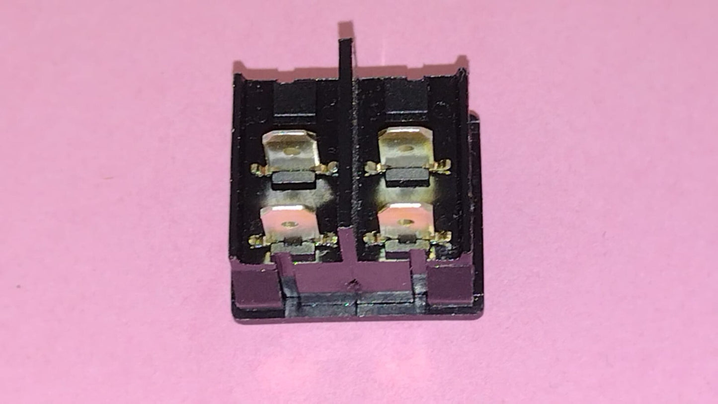 PULSANTE BIPOLARE 21x18mm 250V 4A
