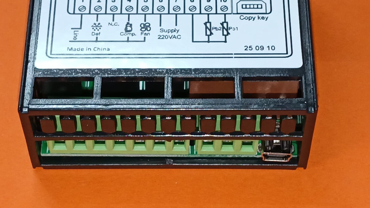 TELETERMOSTATO TIPO ELIWELL 974 230V 2 SONDE (COMPRESE) ENVINTEL ETC-974