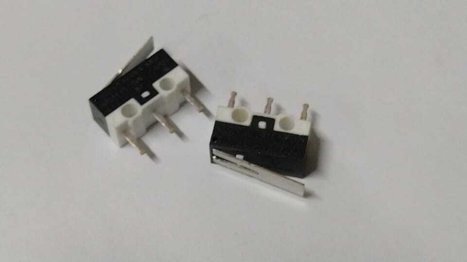 MICRODEVIATORE PULSANTE 3 CONTATTI 1pz MICRO SWITCH A SALDARE 5,7x12,7mm