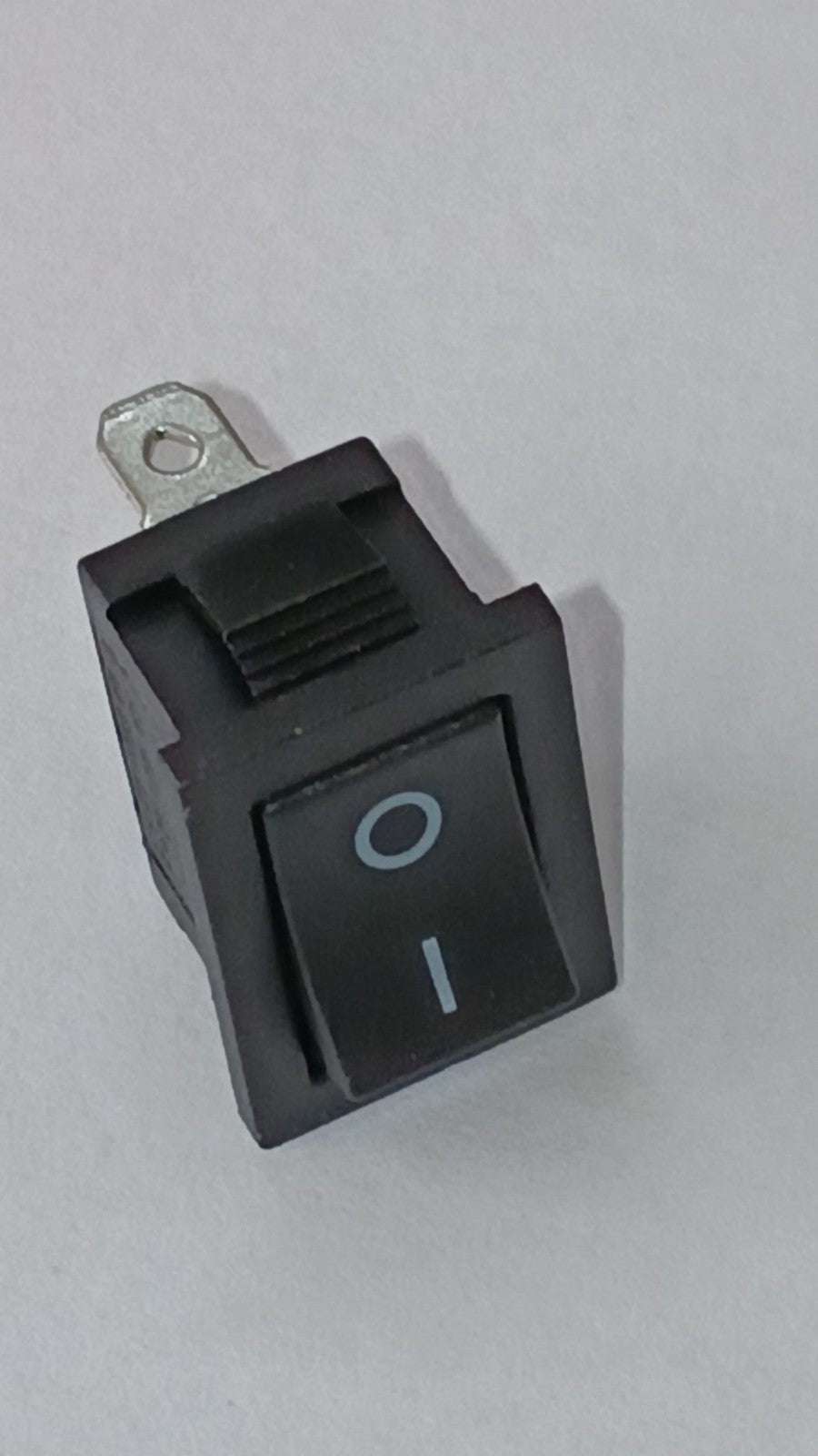 Interruttore 20x13mm 0-1 F008