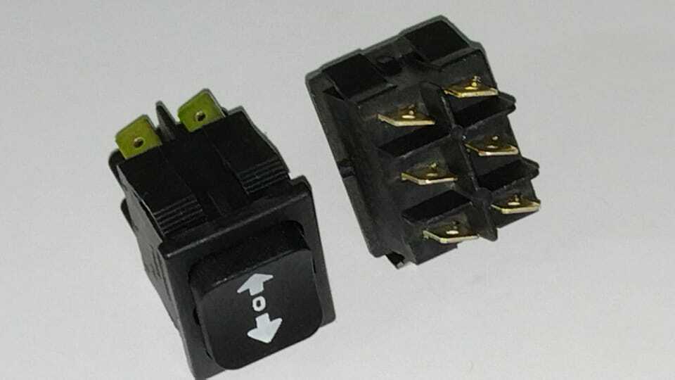 INTERRUTTORE PULSANTE 6 CONTATTI MONTACARICHI TAPPARELLE PULSANTE PARANCO