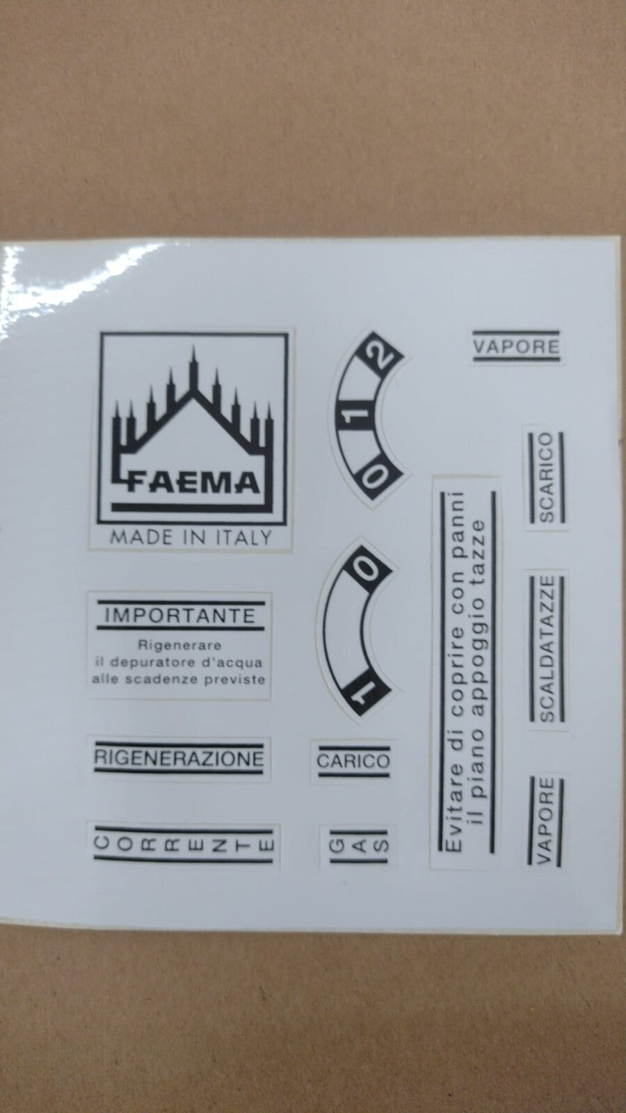 ETICHETTA ADESIVA FAEMA P4/NOSTOP SCRITTE IN NERO ADESIVI PER FAEMA E64 E66