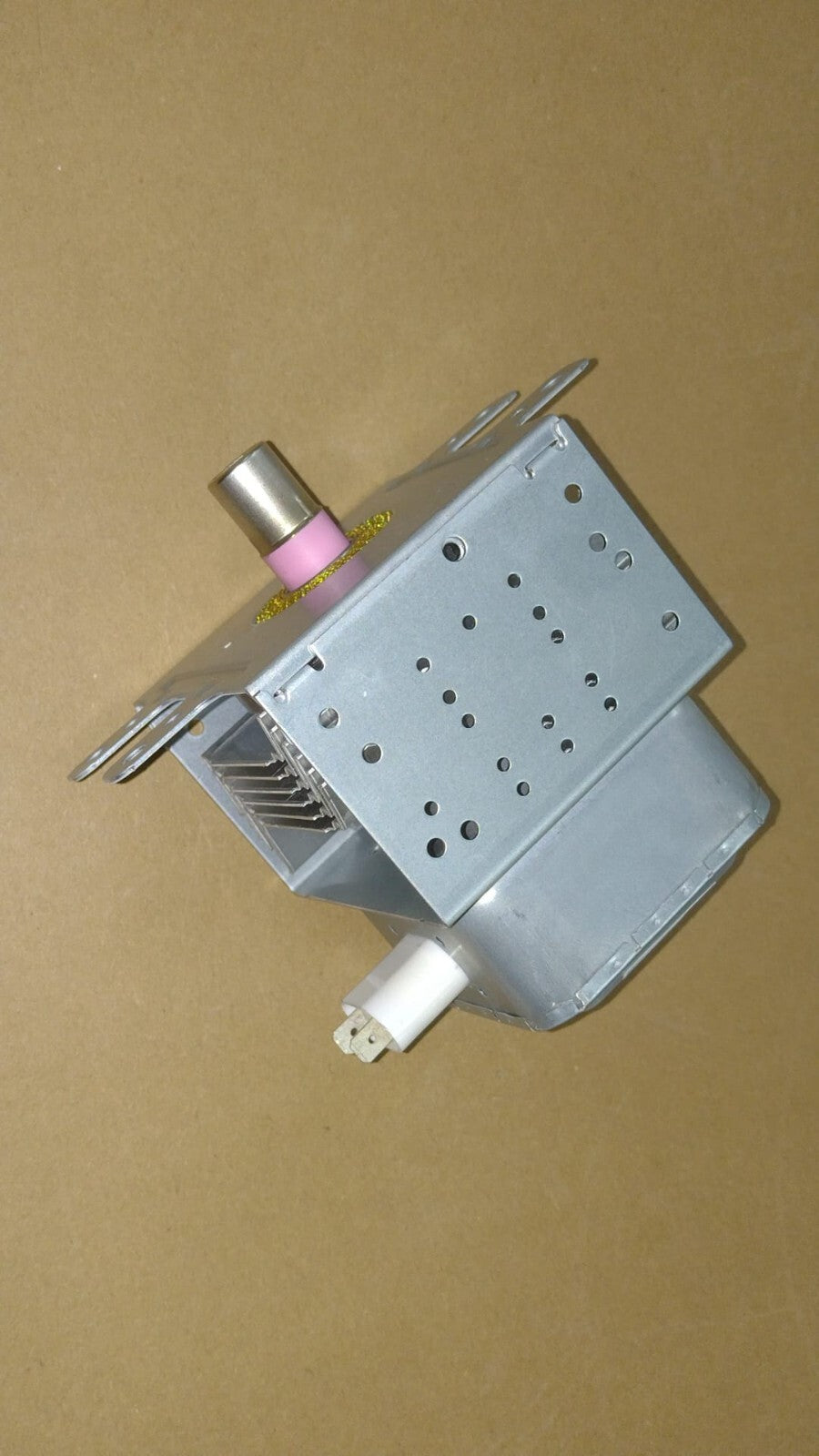MAGNETRON PER MICROONDE 2M167B-M12E 900W D239005