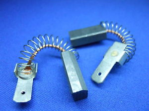 Ricambi 7: COPPIA SPAZZOLE MOTORE CARBONCINI 10x6x19mm 10_x_6_x_19.jpg