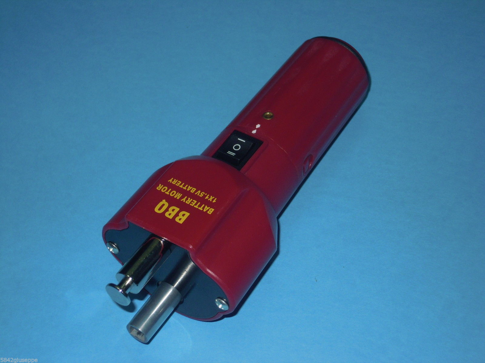 Ricambi 26: MOTORIDUTTORE BBQ 1,5V A BATTERIA girarrosto-portatile.jpg