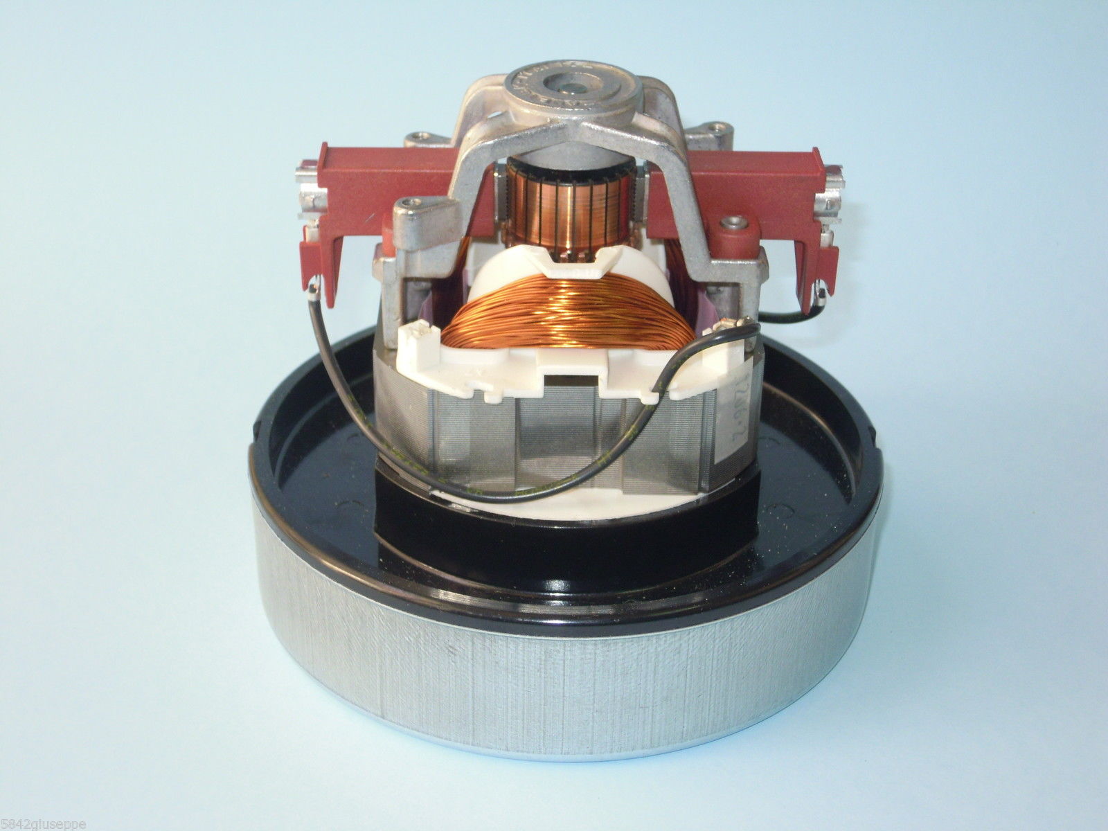 Ricambi 24: MOTORE ASPIRAPOLVERE 1000W 230V 50/60HZ H=12,5cm D.14cm AMETEK ITALIA 06010005 motore_aspirapolvere_1000w_230v_50-60hz_h=125cm_d.14cm_ametek_italia_06010005.jpg