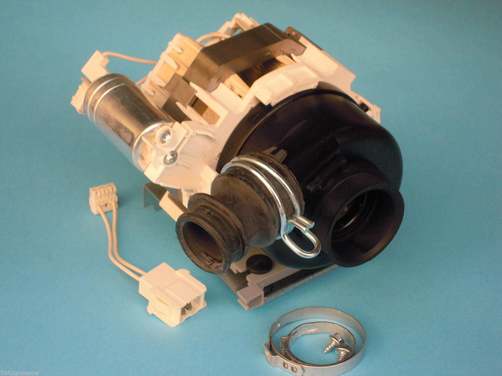 Ricambi 2: MOTORE LAVASTOVIGLIE IGNIS WHIRPOOL 480140103009 EX 481236158434 - 481236158334 motore_lavastoviglie_ignis_whirpool_480140103009_ex_481236158434_-_481236158334.jpg