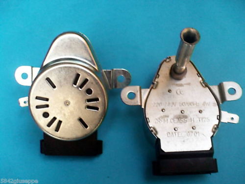 Ricambi 26: MOTORIDUTTORE GIRARROSTO 5W 220V 2 giri AL MINUTO. motoriduttore10.jpg