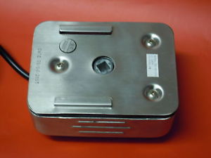 Ricambi 26: MOTORIDUTTORE BARBECUE 2 Rpm 240V 50/60HZ 6W FORO 8x8 motoriduttore5.jpg