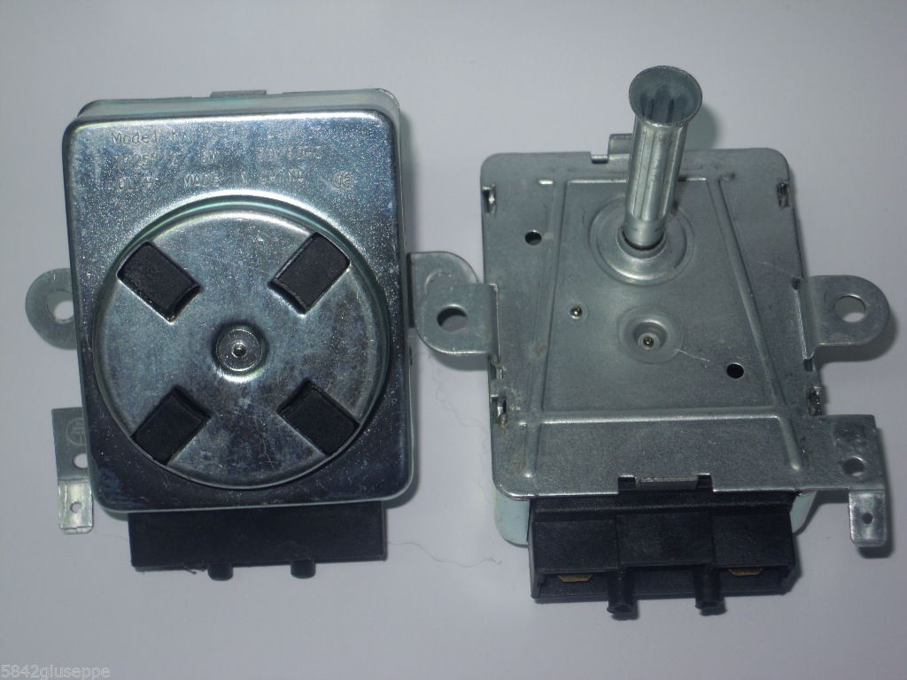Ricambi 42: MOTORIDUTTORE GIRARROSTO 6WATT 220V VARI USI motoriduttore_girarrosto_6watt_220v_vari_usi.jpg