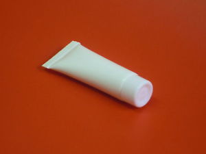 Ricambi 32: PASTA TERMOCONDUTTRICE DI CALORE 25gr. pasta_termoconduttrice_di_calore_25gr..jpg
