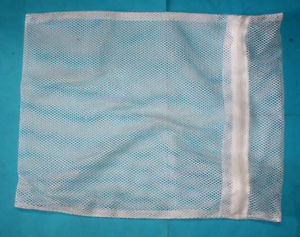 Ricambi 1: SACCA CON ZIP PER LAVAGGIO PICCOLI CAPI 40x50cm. sacca_con_zip_per_lavaggio_piccoli_capi_40x50cm..jpg