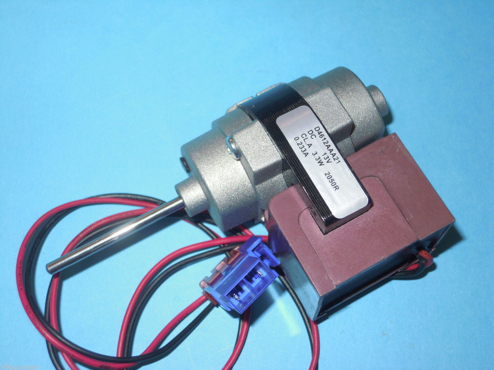 Ricambi 3: VENTOLA DAEWOO MOTORE DAEWOO DC 13V 3.3W 2050R D4612AAA21 ventola_daewoo_motore_daewoo_dc_13v_3.3w_2050r_d4612aaa21.jpg